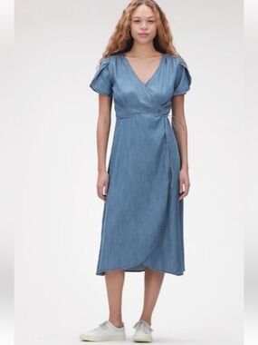 Gap Wrap-Front Midi Dress in Light Denim Blue cotton blend